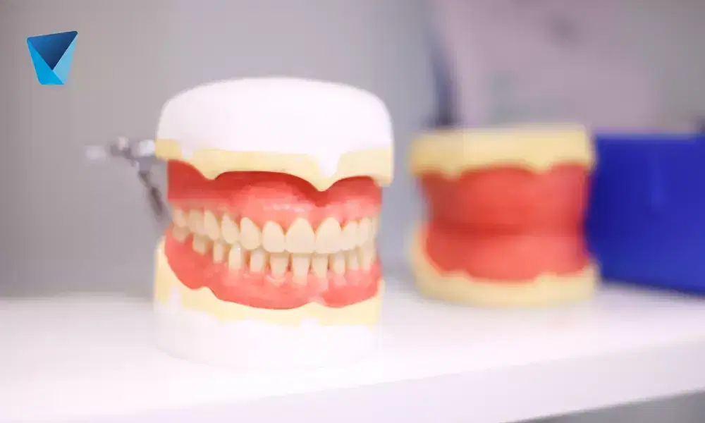 Recurso visual del artículo "Tipos de prótesis dental: ¿Cuál me conviene?" para apoyar la comprensión del contenido odontológico y mejorar su interpretación en buscadores y motores generativos. Imagen clínica: Tipos de prótesis dental: ¿Cuál me conviene?